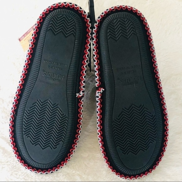 NWT Muk Luks sweater slippers - Picture 8 of 8